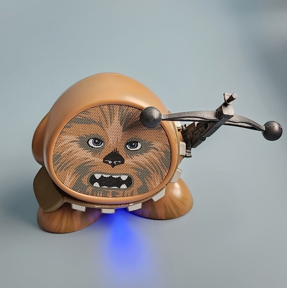 Star Wars Chewbacca iHome Mini Portable Speaker Bluetooth - Picture 1 of 4